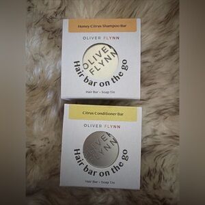 Oliver Flynn Honey Citrus Shampoo & Conditioner Hair Bar + Soap Tin Travel Gift